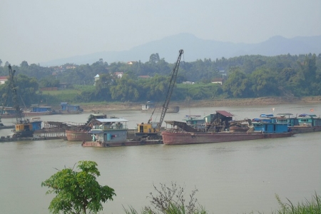 Huyện Phù Ninh (Phú Thọ): 'Cát tặc' lộng hành, người dân bức xúc