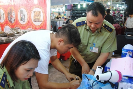 Lào Cai: Đẩy mạnh tuyên truyền cư dân biên giới không tiếp tay buôn lậu