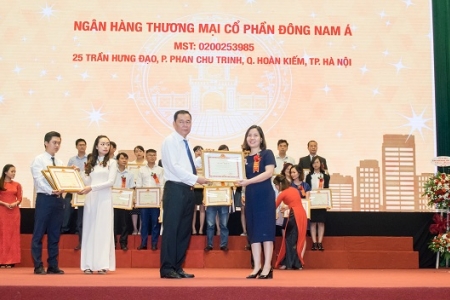 SeaBank nhận bằng khen của Bộ Tài chính do thực hiện tốt chính sách pháp luật thuế 2017