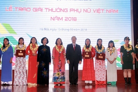 Giải thưởng Phụ nữ Việt Nam 2018: Vinh danh 15 tập thể, cá nhân