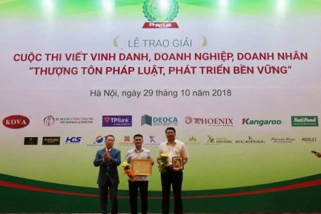 Trao giải cuộc thi viết vinh danh doanh nghiệp, doanh nhân "Thượng tôn Pháp luật, Phát triển bền vững”