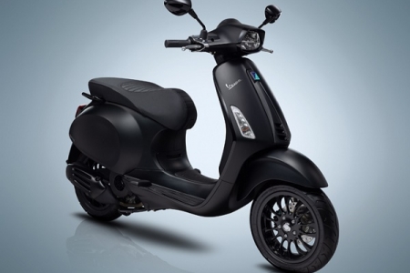 Piaggio Việt Nam ra mắt bộ đôi phiên bản đặc biệt Vespa ‘bóng đêm’