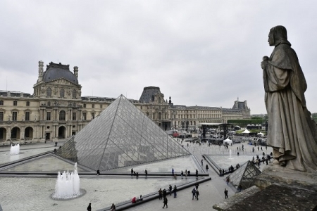 Pháp: Bảo tàng Louvre mở cửa miễn phí cho du khách