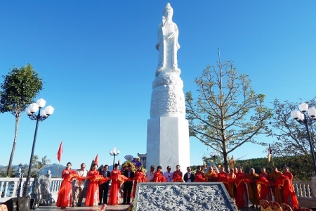 Gia Lai: Khánh thành Bảo tượng Quan Thế âm tại danh thắng Biển Hồ Pleiku