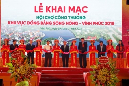 Hội chợ Công thương khu vực đồng bằng sông Hồng – Vĩnh Phúc: Đẩy mạnh hợp tác giao thương