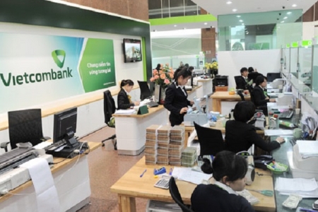 Vietcombank tiên phong giảm lãi suất cho vay