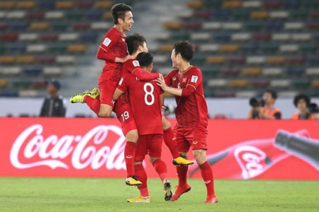 Vào tứ kết Asian Cup, ĐT Việt Nam sẽ thoát khỏi ‘ác mộng trọng tài’