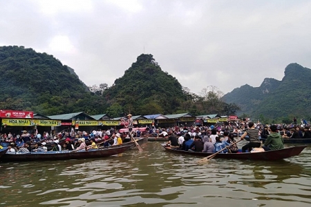 Chùa Hương sẵn sàng trước giờ khai hội