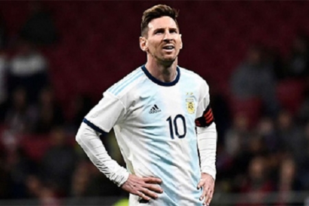 Messi lại rút lui khỏi ĐT Argentina vì chấn thương