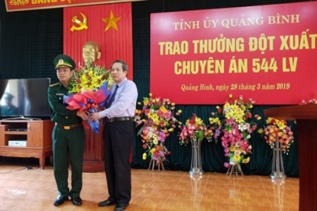 Quảng Bình: Khen thưởng ban chuyên án vụ bắt hơn 100 nghìn viên ma túy