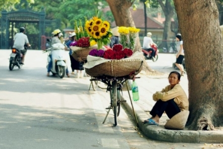 Dự báo thời tiết ngày 18/4: Nắng nóng cục bộ tại Bắc bộ và Trung bộ