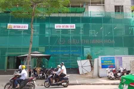 Hà Nội: Toà nhà 131 Thái Hà quây rào thi công