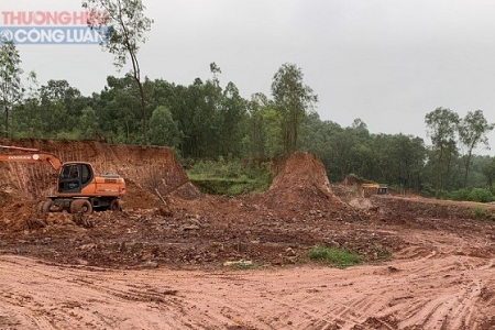 Khai thác đất trái phép tại huyện Phú Bình (Thái Nguyên): Chính quyền sở tại kêu khó xử lý!?