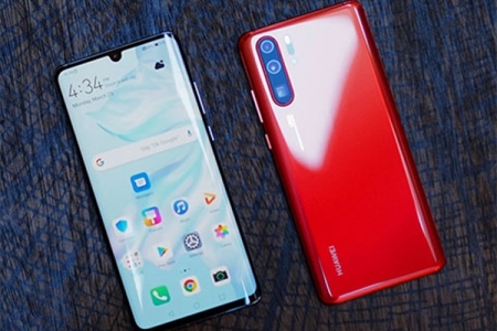 Huawei P30 Pro mất giá: Mua nghìn USD, bán lại hơn 100 USD