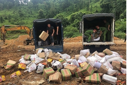 Lạng Sơn: Tiêu hủy lô hàng hóa nhập lậu, có giá trị hàng tỷ đồng