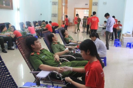 Thanh Hóa: Hơn 2.000 đơn vị máu trong ngày hội “Giọt máu hồng xứ Thanh”