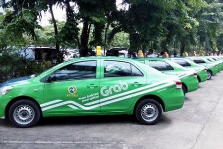 Thủ tướng yêu cầu bỏ đề xuất gắn hộp đèn trên nóc taxi điện tử