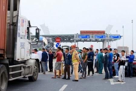 Tuyên án 7 đối tượng gây rối ở trạm thu phí BOT Phả Lại