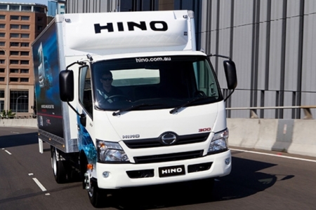 Triệu hồi xe Hino 300 Series tại Việt Nam để thay thế cụm cầu sau