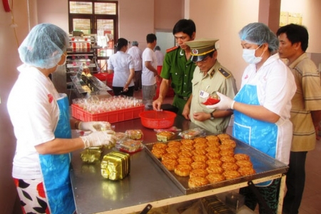 Thị trường bánh trung thu 2019: Khó kiểm soát chất lượng bánh “handmade” và nhập khẩu?