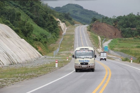 Bộ GTVT yêu cầu VEC giải quyết dứt điểm các vướng mắc trên cao tốc Nội Bài - Lào Cai