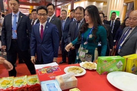 Hội chợ CAEXPO 2019: Phó Thủ tướng Vũ Đức Đam khai trương khu gian hàng Việt Nam