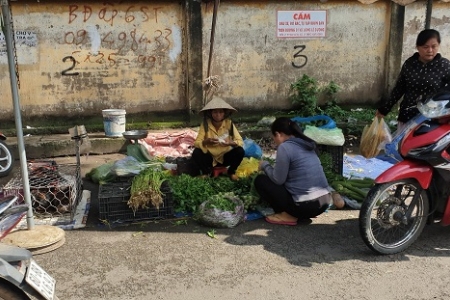 Bình Minh (Trảng Bom - Đồng Nai): Chợ Trà Cổ tự phát bát nháo lòng đường?