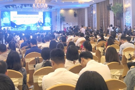 Hơn 2.000 người tham dự khai mạc Ngày hội khởi nghiệp sáng tạo Đà Nẵng-SURF 2019