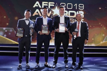 HLV Park Hang seo và tiền vệ Quang Hải được vinh danh tại AFF Awards 2019