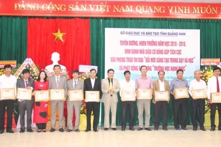 Quảng Nam: Vinh danh 72 nhà giáo tiêu biểu