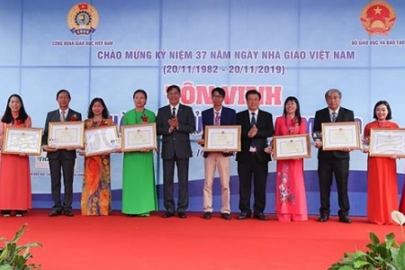 Vinh danh 183 nhà giáo tiêu biểu toàn quốc năm 2019