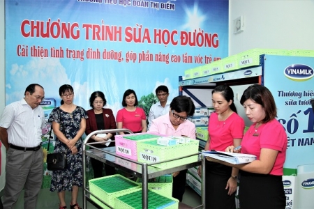 Thành phố Hồ Chí Minh: Phối hợp nhịp nhàng trong công tác triển khai sữa học đường