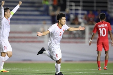 U22 Việt Nam 1- 0 U22 Singapore : Đức Chinh đánh đầu ghi thắng cuối trận