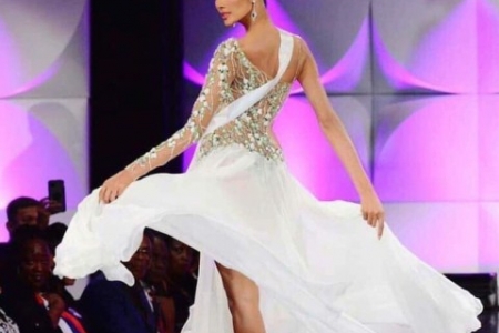 Chung kết Miss Universe 2019: Chờ Hoàng Thùy được xướng tên!