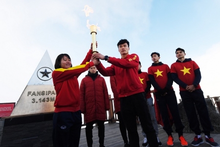 Sun Group tặng kỳ nghỉ dưỡng cao cấp cho đội tuyển SEA Games bóng đá nam và nữ Việt Nam