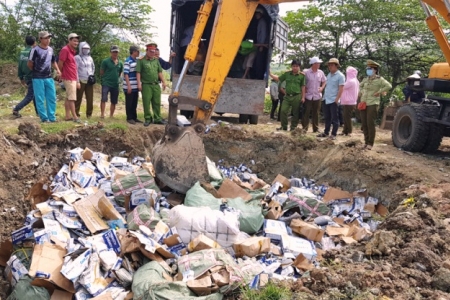 Phú Yên: Xử lý hơn 1.800 vụ vi phạm buôn lậu, gian lận thương mại