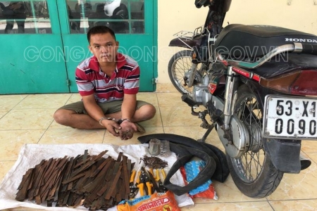 Đồng Nai: Bắt quả tang một “đinh tặc” rải đinh trên quốc lộ 51