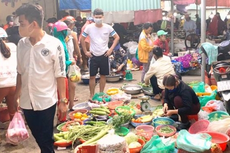 Đà Nẵng: Lập danh sách hộ tiểu thương tại các chợ đặt hàng qua điện thoại, giao hàng tại nhà