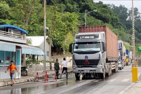 Lạng Sơn: Lượng xe hàng tồn đọng tại các cửa khẩu tiếp tục giảm đáng kể