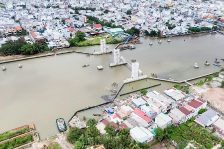 Lãnh đạo Thành phố Hồ Chí Minh thị sát dự án giải quyết ngập do triều 10.000 tỷ đồng