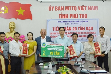 Phú Thọ: Tiếp nhận 20 tấn gạo hỗ trợ các gia đình gặp khó khăn do ảnh hưởng của dịch Covid-19