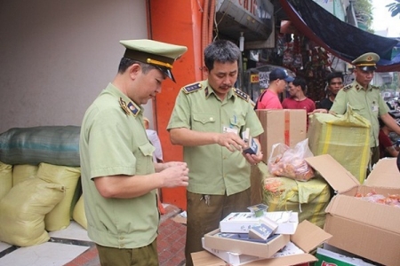 Hà Nội: Kiểm tra, xử lý nhiều vụ vi phạm về hàng lậu, gian lận thương mại