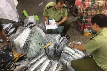 Cục QLTT Hà Nội xử phạt 7 điểm kinh doanh hàng giả, hàng nhái