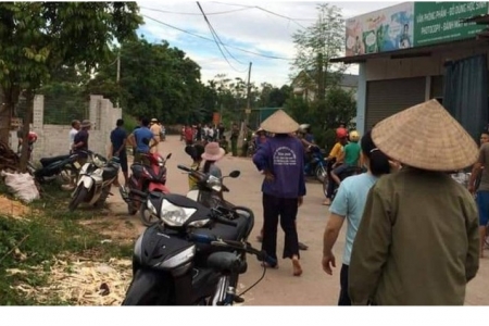 Thái Nguyên: Thương tâm ô tô đâm vào 2 cháu bé gây tai nạn chết người