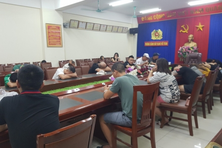 Quảng Ninh: Bắt quả tang 28 thanh niên sử dụng ma tuý tại quán karaoke