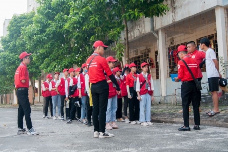 Thái Nguyên: Hàng ngàn người xếp hàng “Chương trình Hành trình Đỏ”