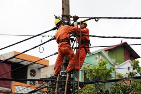 Nghệ An: Tiêu thụ điện tăng cao do nắng nóng kéo dài