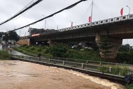 Hà Nội: Tạm cấm phương tiện lưu thông qua cầu Yên Sở