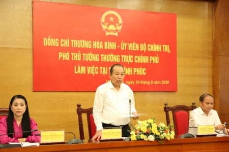 Phó Thủ tướng thường trực Chính phủ Trương Hòa Bình kiểm tra công tác giải ngân vốn đầu tư công tại Vĩnh Phúc