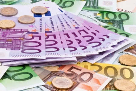 Tỷ giá ngoại tệ ngày 2/9: Đồng USD chưa dứt đà giảm, đồng euro tăng vọt